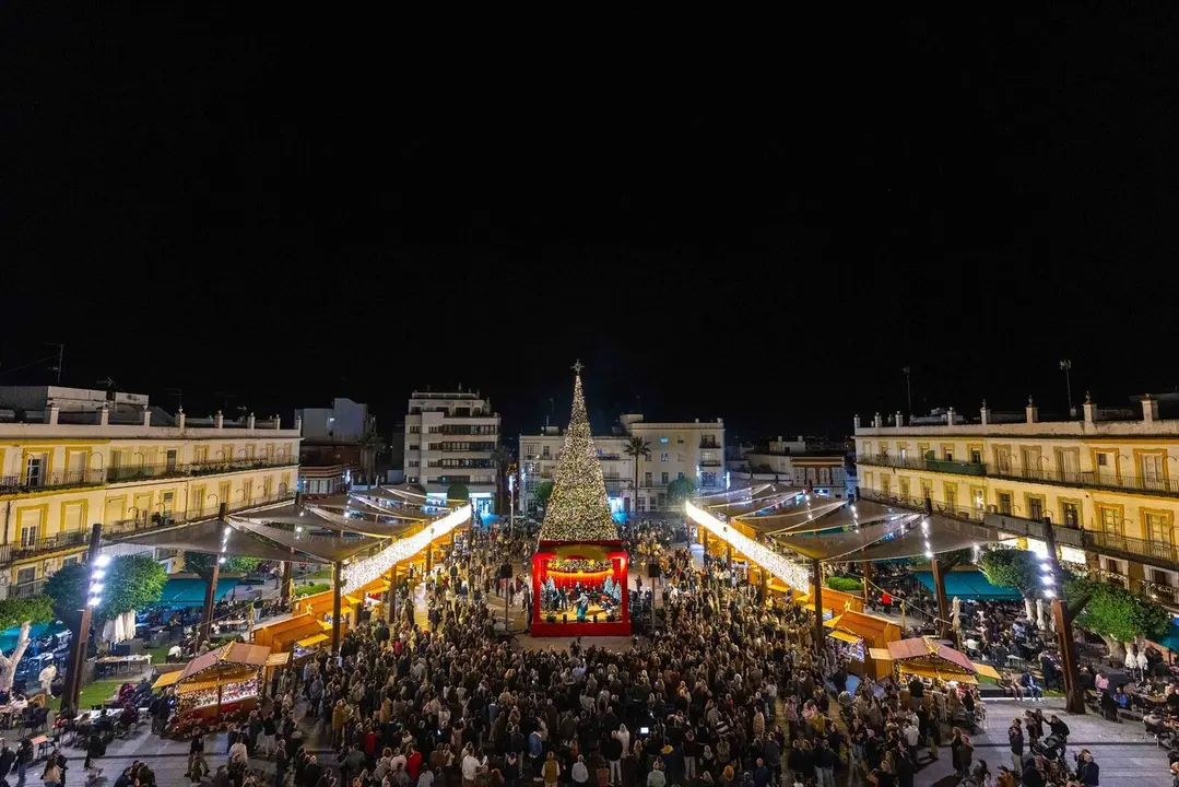 La plaza del Rey reconvertida en la plaza de la Navidad | Ayuntamiento.