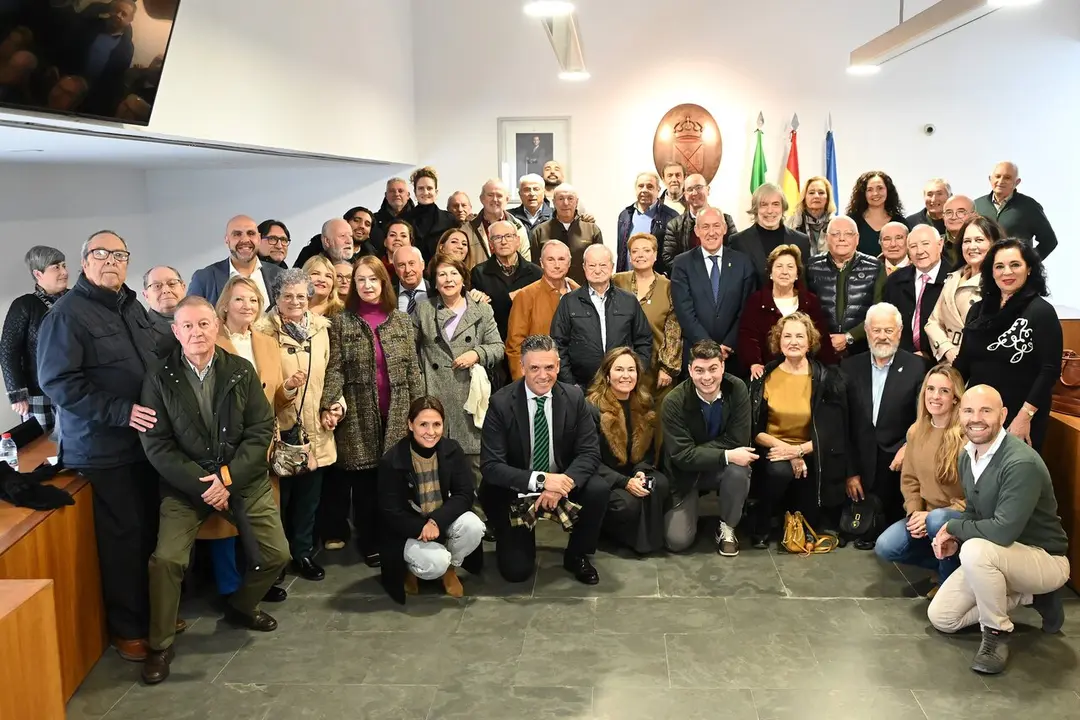 Pleno del 12 de diciembre de 2025 en Tomares.| AYTO TOMARES