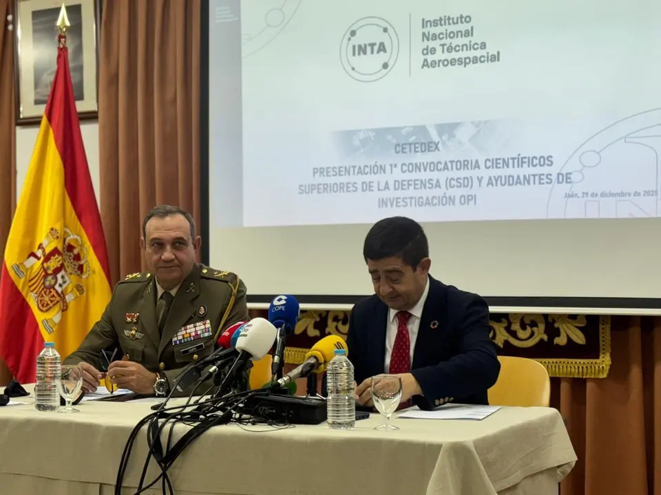 Enrique Campo y Francisco Reyes, en rueda de prensa. - Foto: Esperanza Calzado.