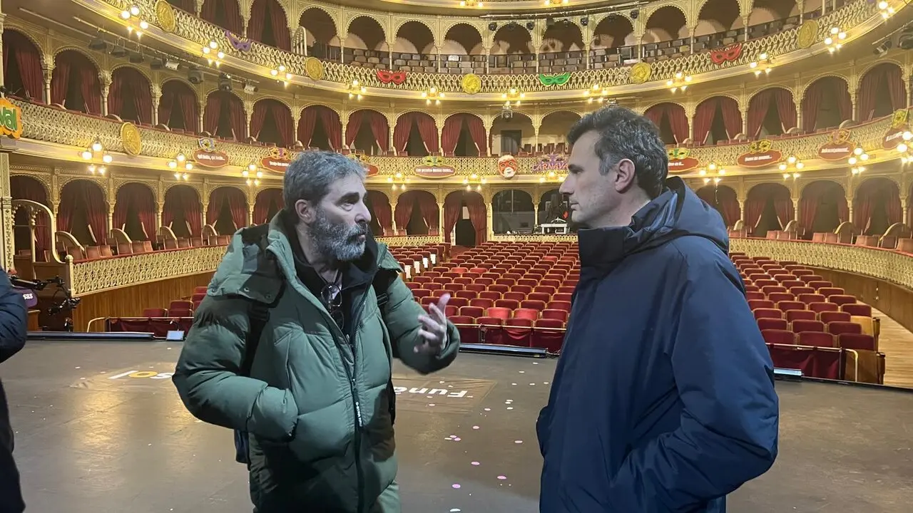 Mart&iacute;nez Ares charla con Bruno Garc&iacute;a. / DM