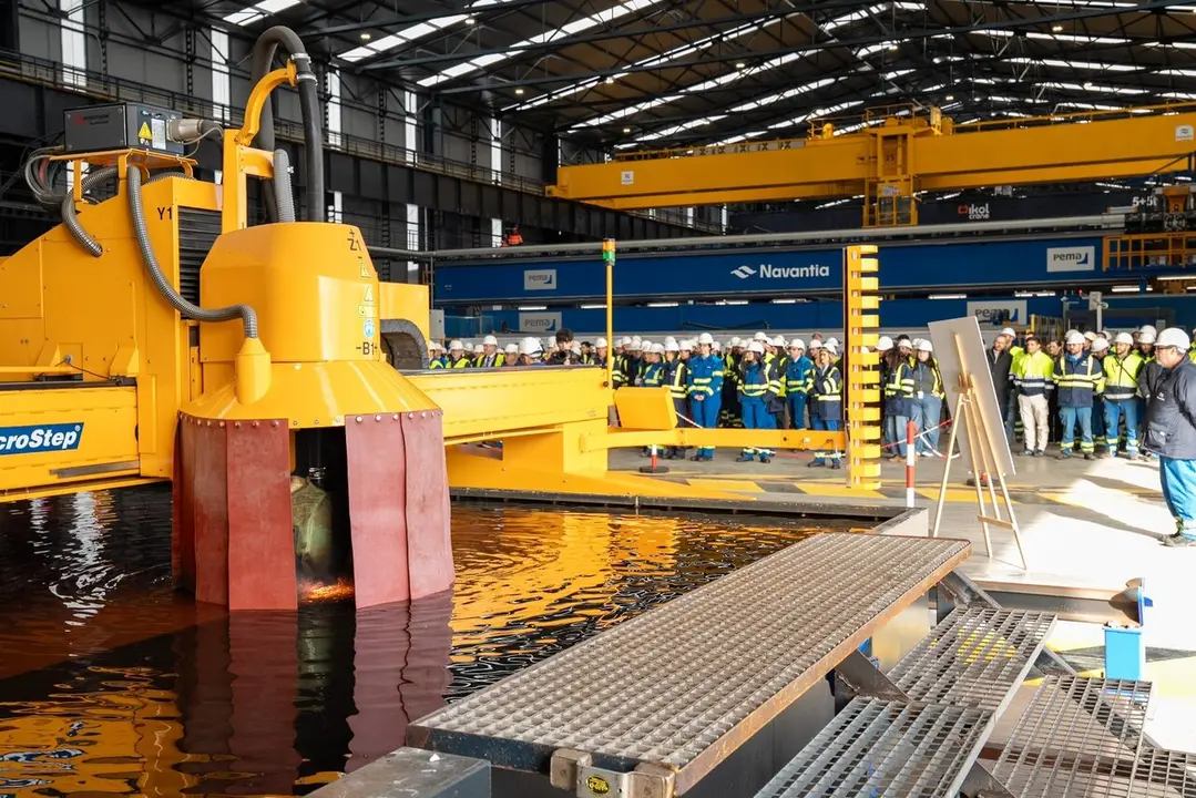 Corte de chapa de los buques para Reino Unido que se construir&aacute;n en los astilleros de Navantia en Puerto Real. E. P.