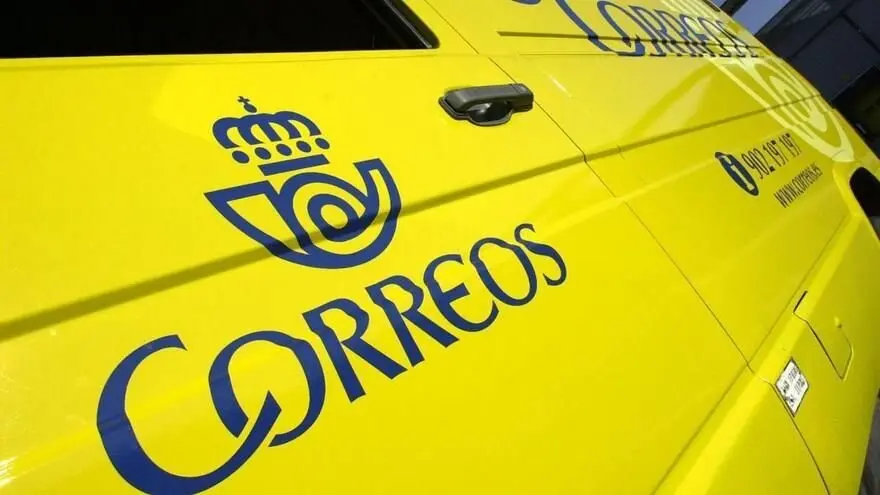 Furgoneta de reparto de Correos- Archivo