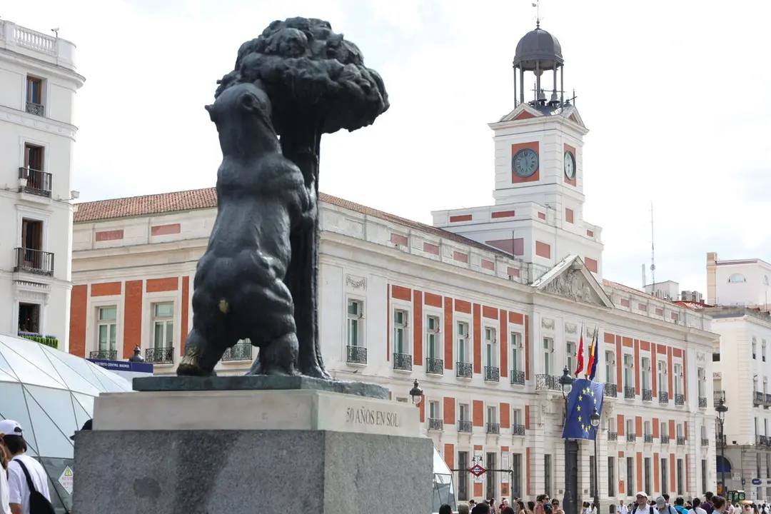Fachada de la Real Casa de Correos. | Europa Press.