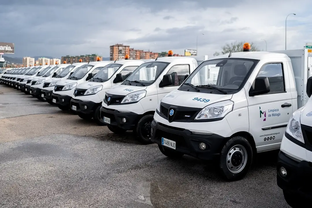 M&aacute;laga incorpora 60 nuevos veh&iacute;culos de recogida y limpieza con una inversi&oacute;n de m&aacute;s de 5,7 millones. / AYUNTAMIENTO