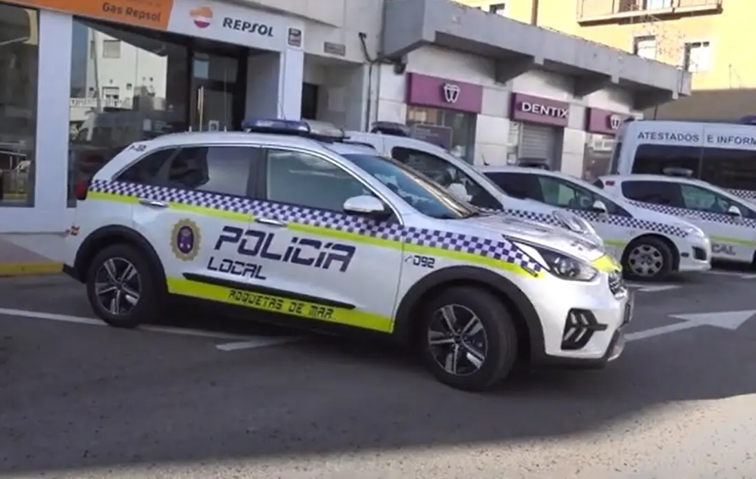 Veh&iacute;culo de la Polic&iacute;a Local de Roquetas de Mar. | Europa Press.