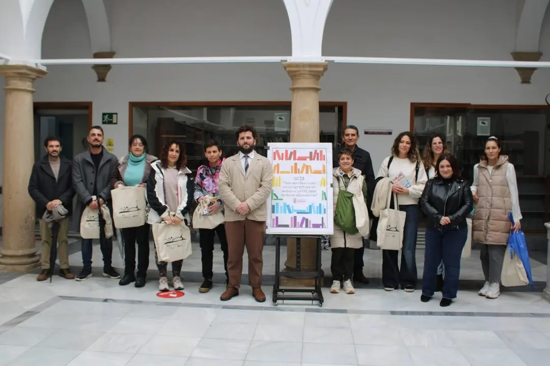 El Ayuntamiento presenta una gu&iacute;a de lectura
recomendada para estudiantes sobre LGTBI