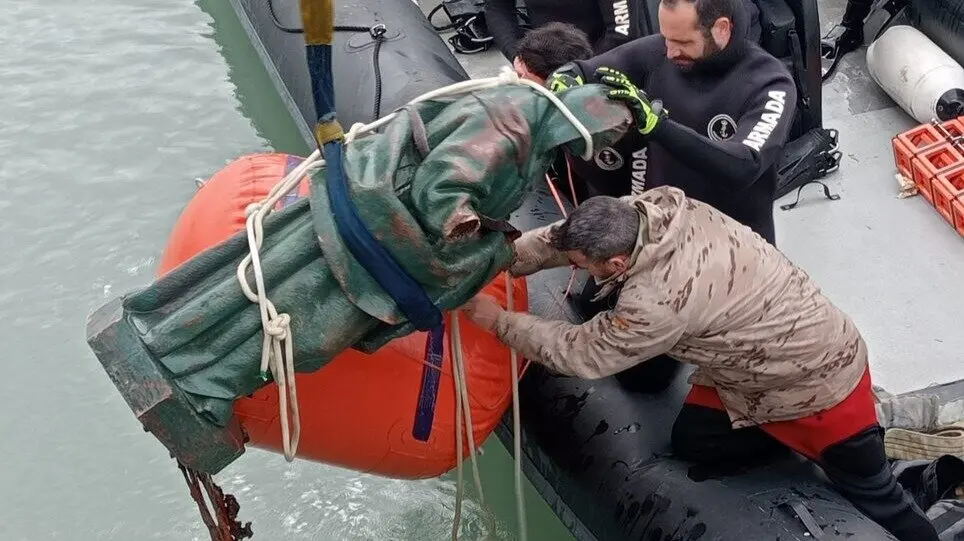 Reproducci&oacute;n de La Galeona recuperada por la Armada. | APCB.