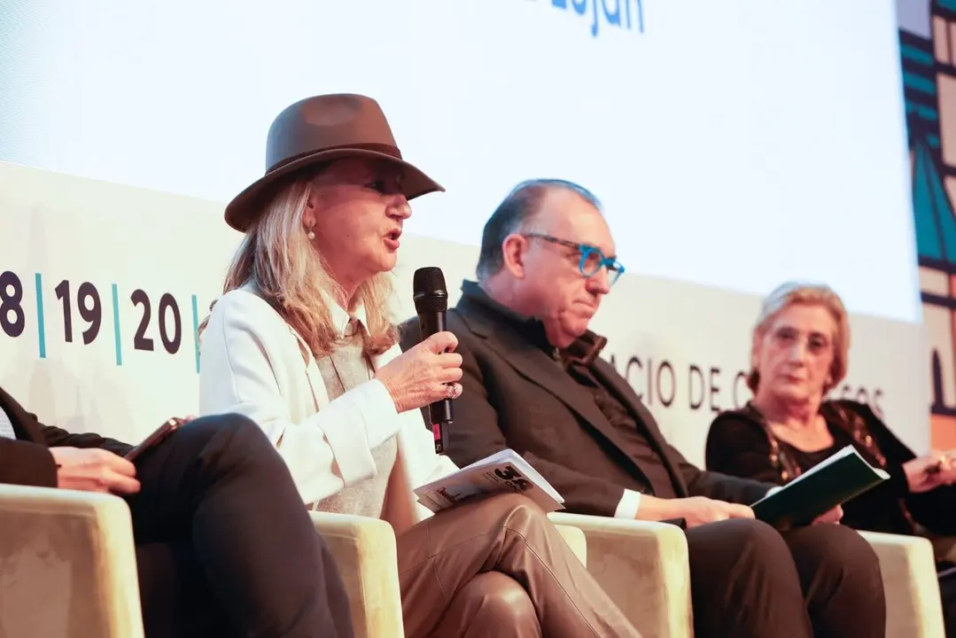 Matilde Almandoz y Arturo Bernal, durante la inauguraci&oacute;n del congreso.