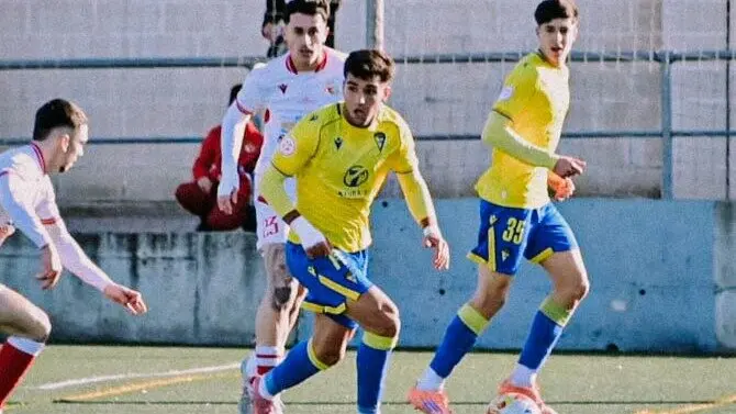 Juan Pedro Echeverr&iacute;a, durante el partido ante el Chiclana. | C&aacute;diz CF.