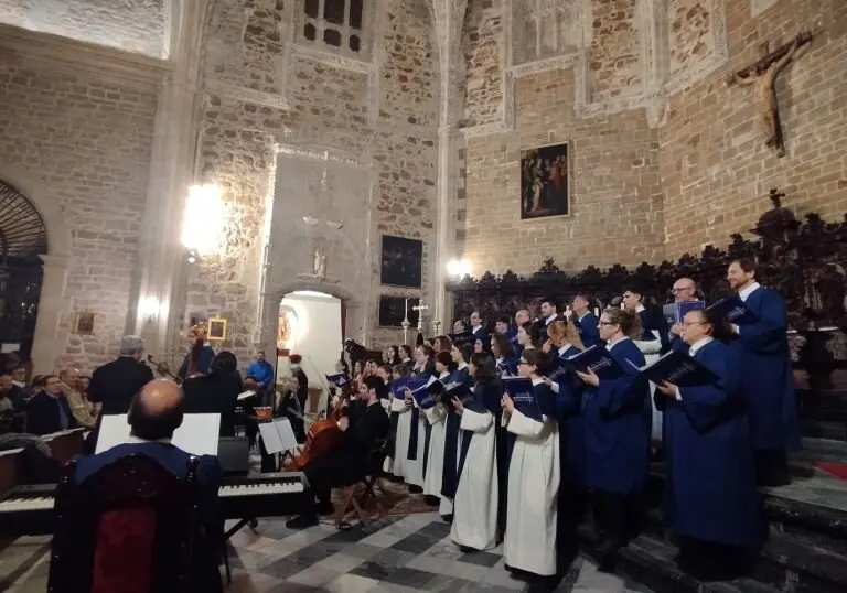 La escolan&iacute;a &ldquo;Domus Carmina&rdquo; ofrecer&aacute; en Rota el concierto de Cuaresma &ldquo;La pasi&oacute;n seg&uacute;n Mar&iacute;a&rdquo;