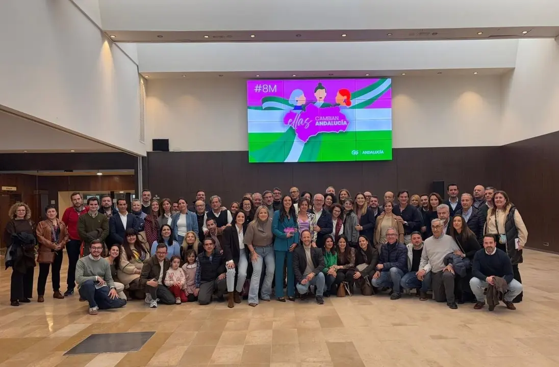 Representaci&oacute;n del PP de Ja&eacute;n en el acto 'Ellas cambian Andaluc&iacute;a'. - Foto: PP DE JA&Eacute;N