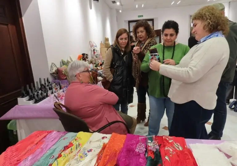 muestra artesanas 8M Rota