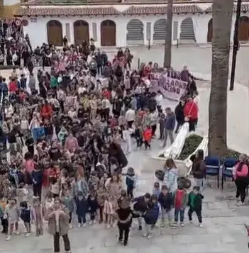 Concentraci&oacute;n del 8M. | Ayuntamiento de Lopera
