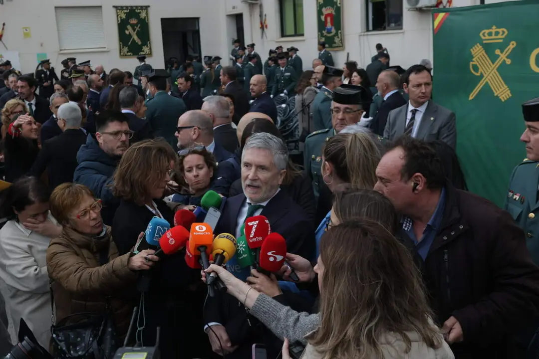 El minsitro de Interior ante la prensa./Nono Rico-Europa Press.