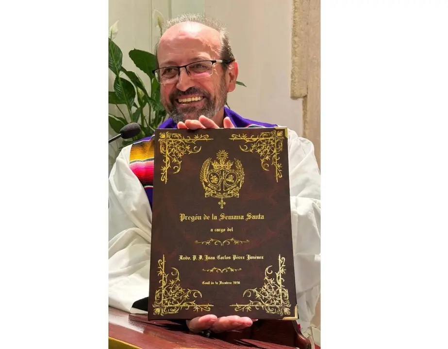 Padre Juan Carlos P&eacute;rez, pregonero de la Semana Santa de Conil de 2026