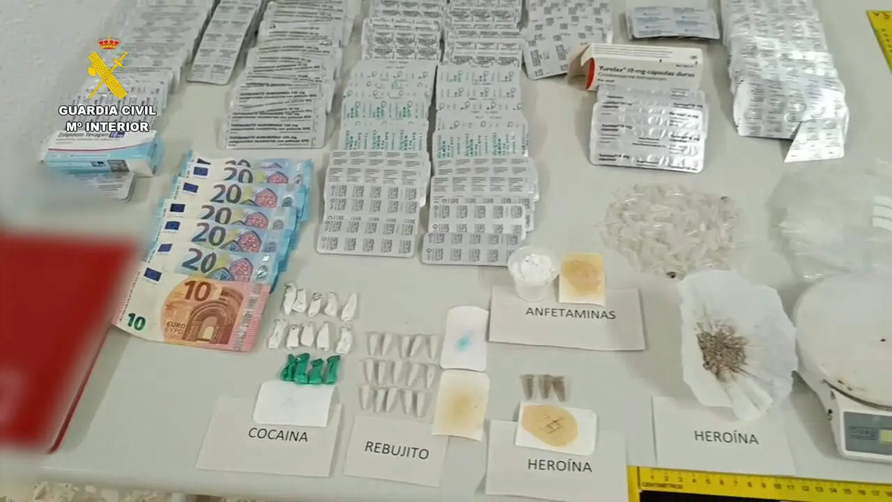 Drogas incautadas en la peluquer&iacute;a de Arcos./ GUARDIA CIVIL