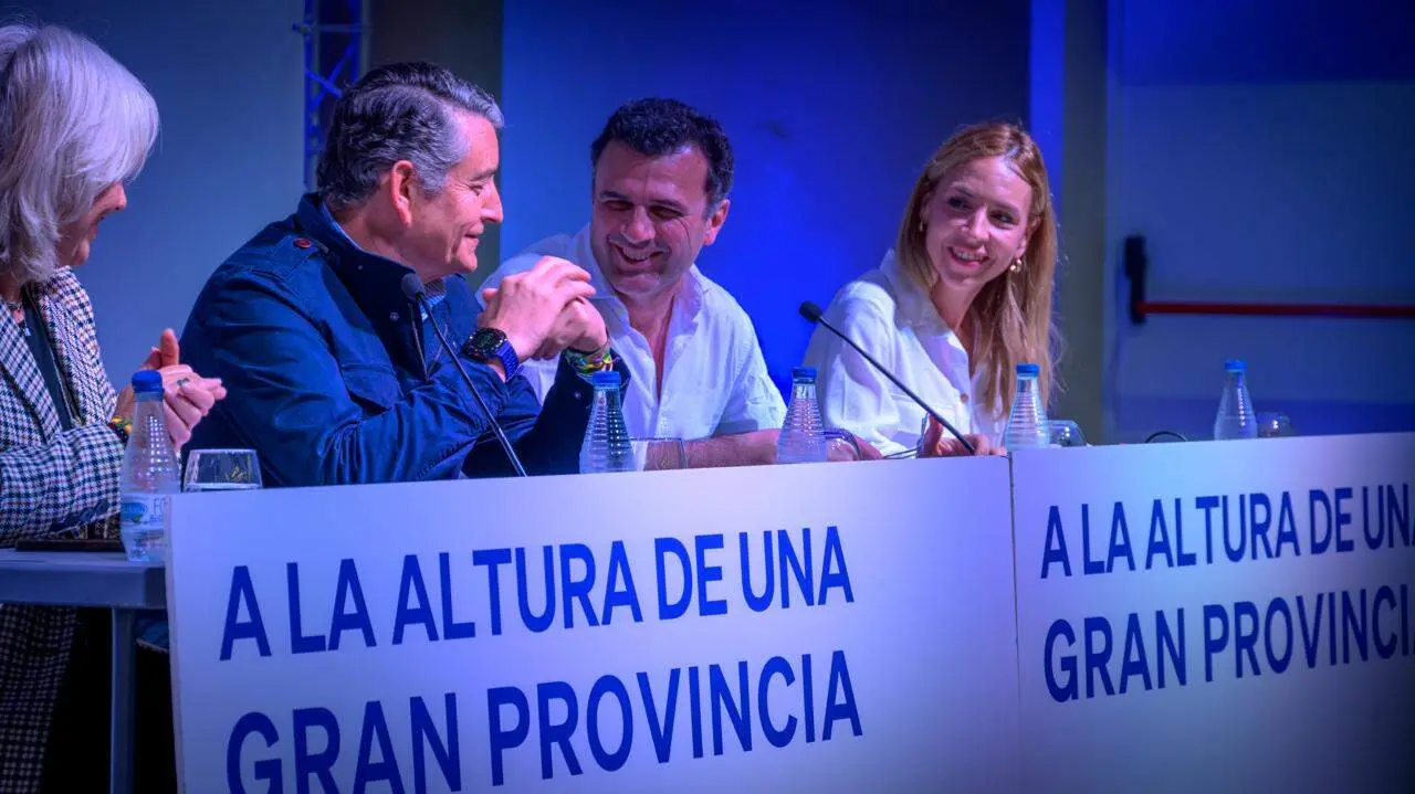 Bruno Garc&iacute;a y Antonio Sanz, en la Ejecutiva Provincial el PP de C&aacute;diz. VIVA