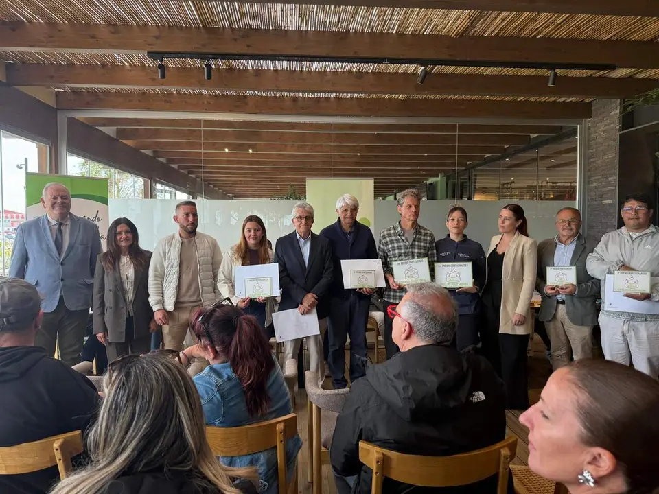 Foto de familia de los ganadores.