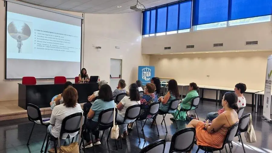 Participantes en la jornada de salud mental femenina desde una perspectiva de g&eacute;nero.