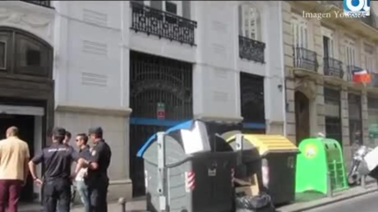Rescatan a un reci&eacute;n nacido de dentro de un contenedor en Valencia
