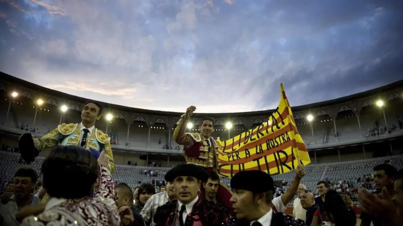 Toros en Catalu&ntilde;a. - EP