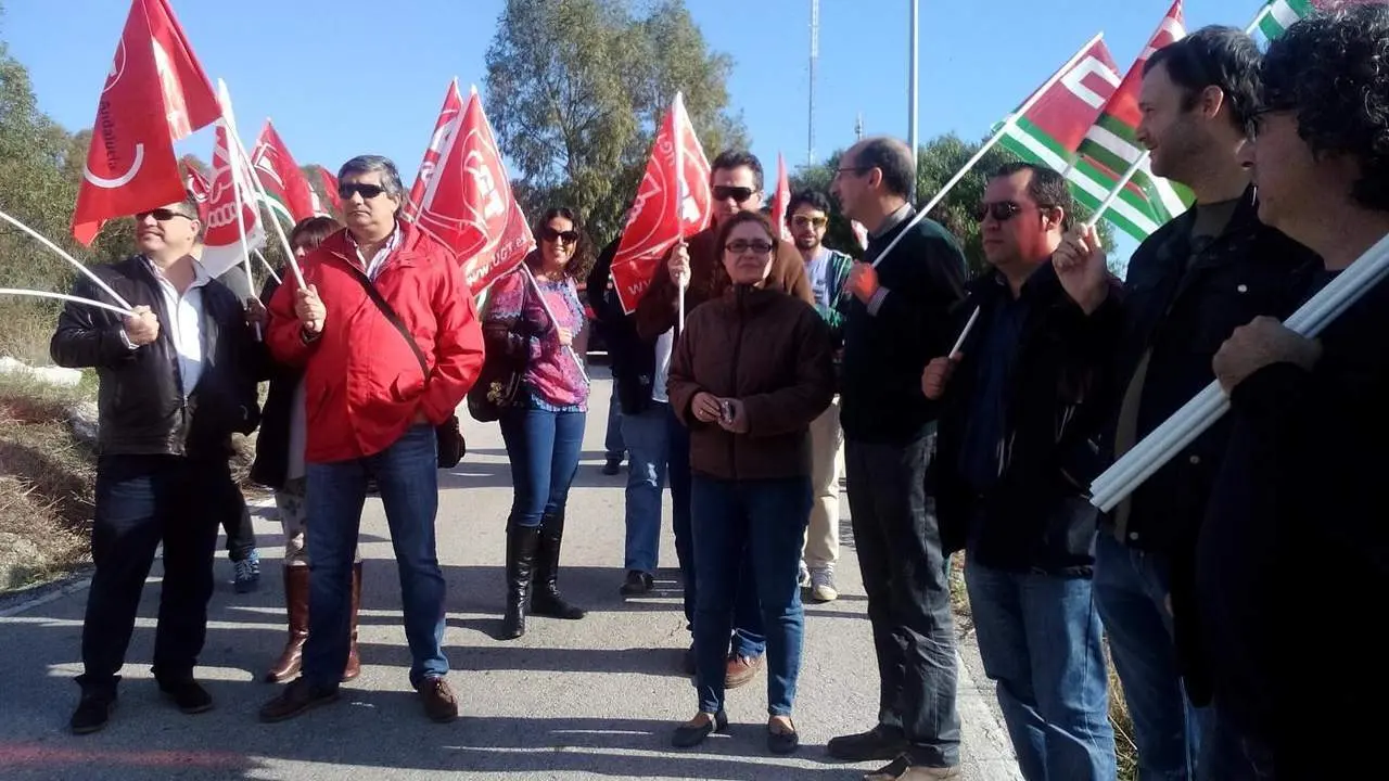Nieto con los trabajadores - AI