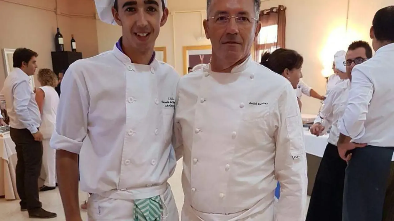 Antonio Gonz&aacute;lez con su profesor Andr&eacute;s Ram&iacute;rez - AI