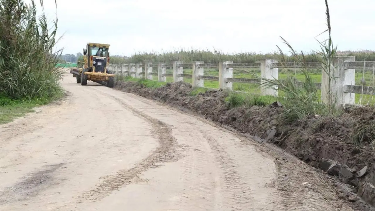 Adecentamiento de los caminos. - Viva Rota