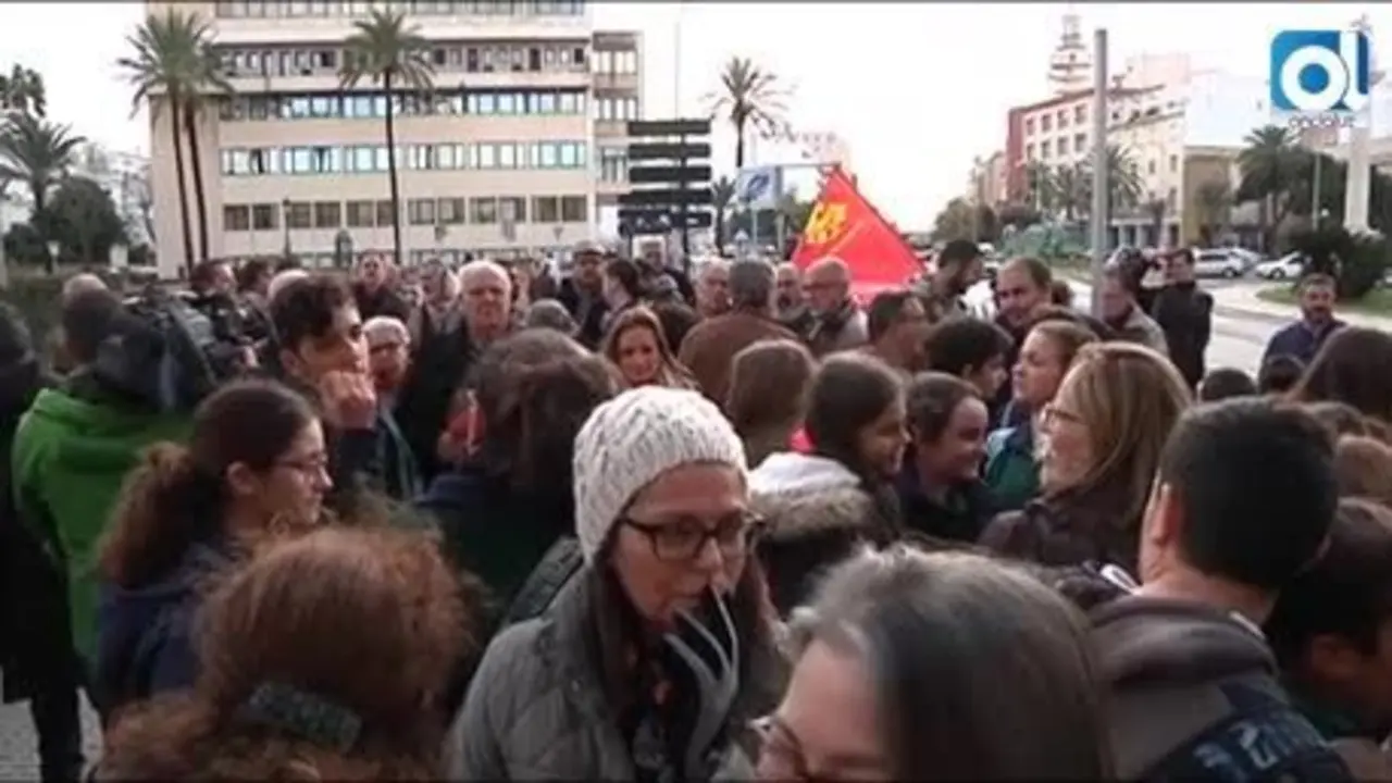 Kichi destaca la necesidad de "hacer justicia" por el franquismo