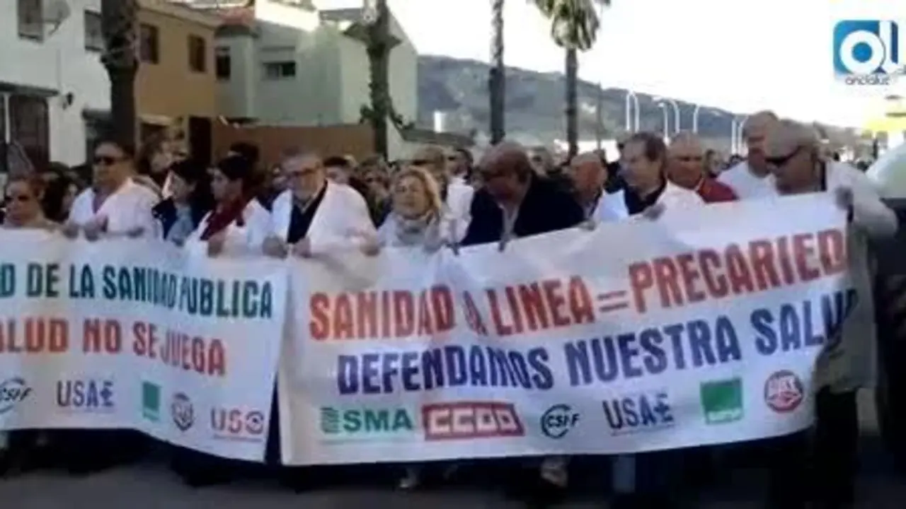 Impresionante respuesta  en la Marcha por la Sanidad, en La L&iacute;nea