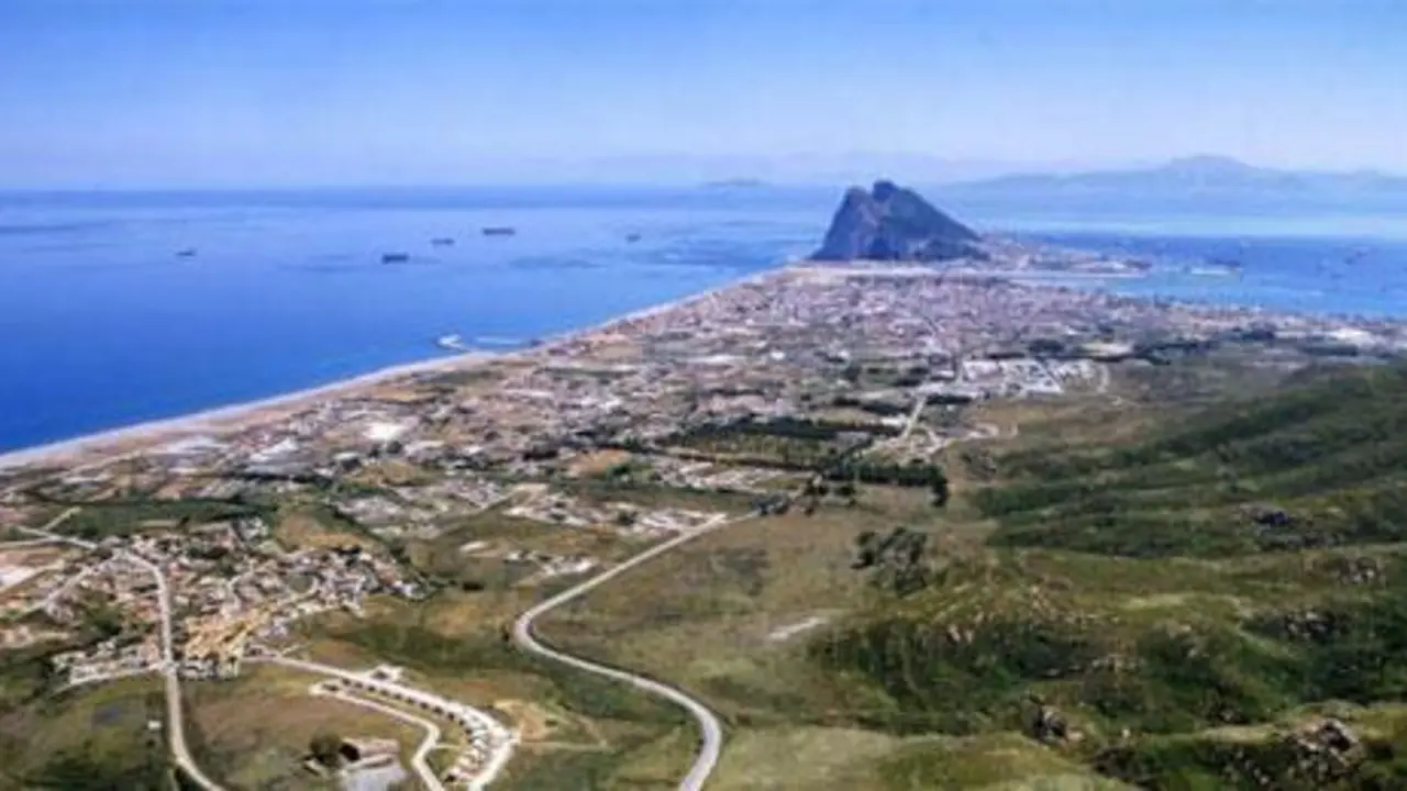 Vista a&eacute;rea La L&iacute;nea - AI