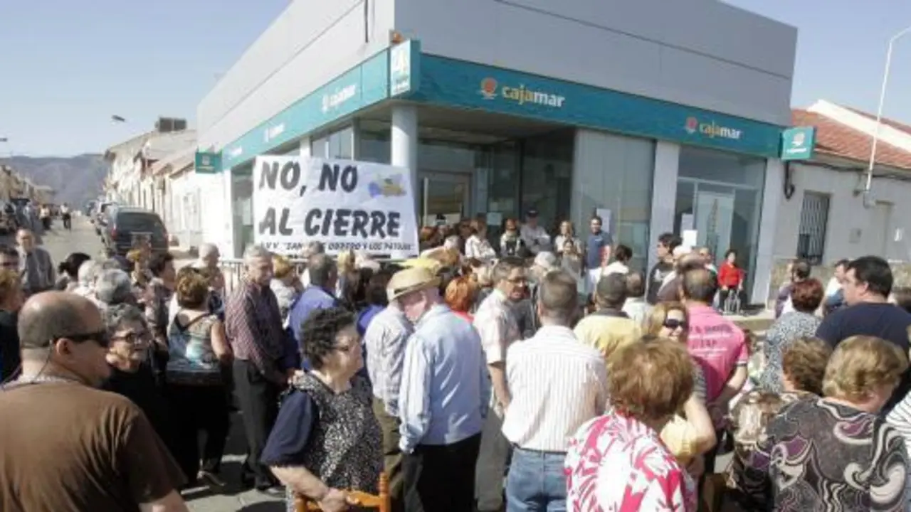 usuarios contra el cierre - archivo
