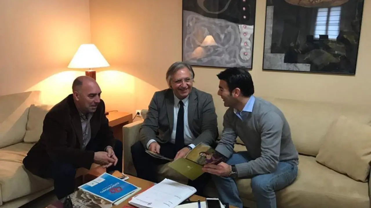Reuni&oacute;n para la Feria portuense - Viva