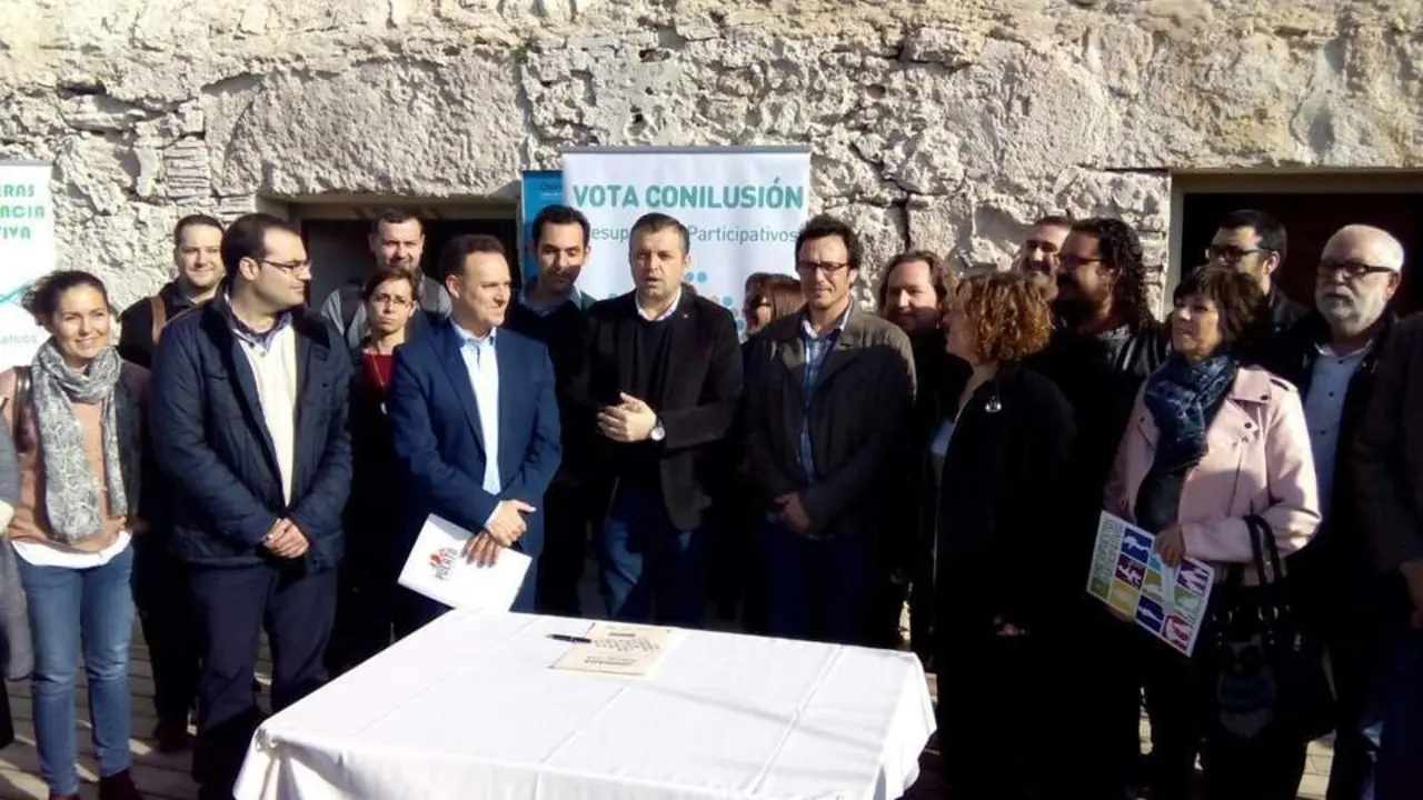 REUNI&Oacute;N PRESUPUESTOS PARTICIPATIVOS - VIVA
