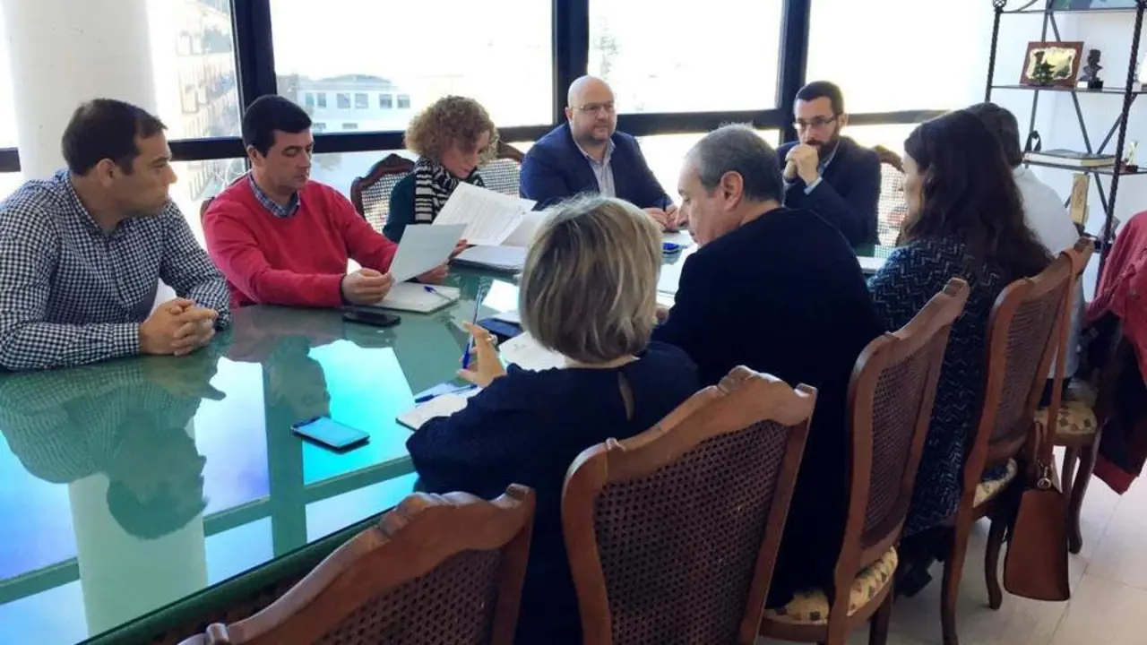 Reuni&oacute;n t&eacute;cnica del nuevo hospital - AI