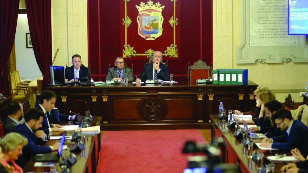 Luz verde a las cuentas para 2017 de M&aacute;laga, con el voto de PP y Ciudadanos - AYTO