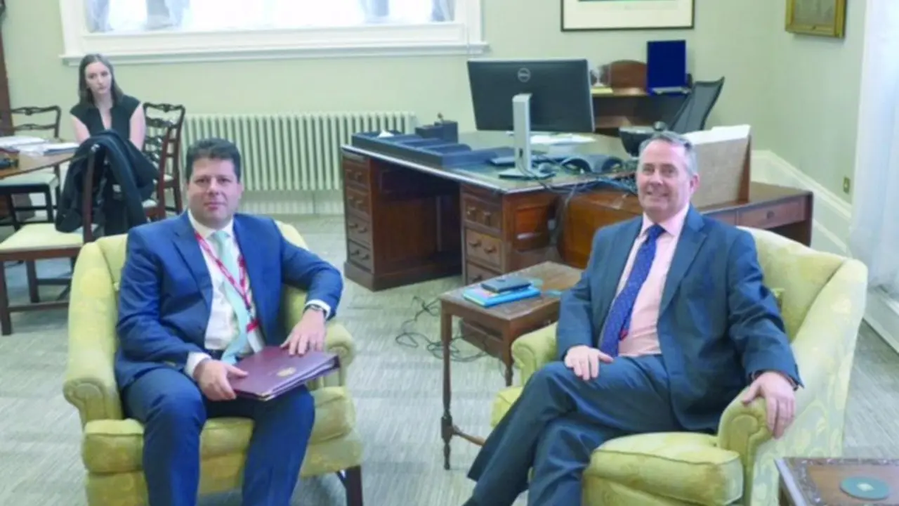 Fabian Picardo junto a Liam Fox - AI