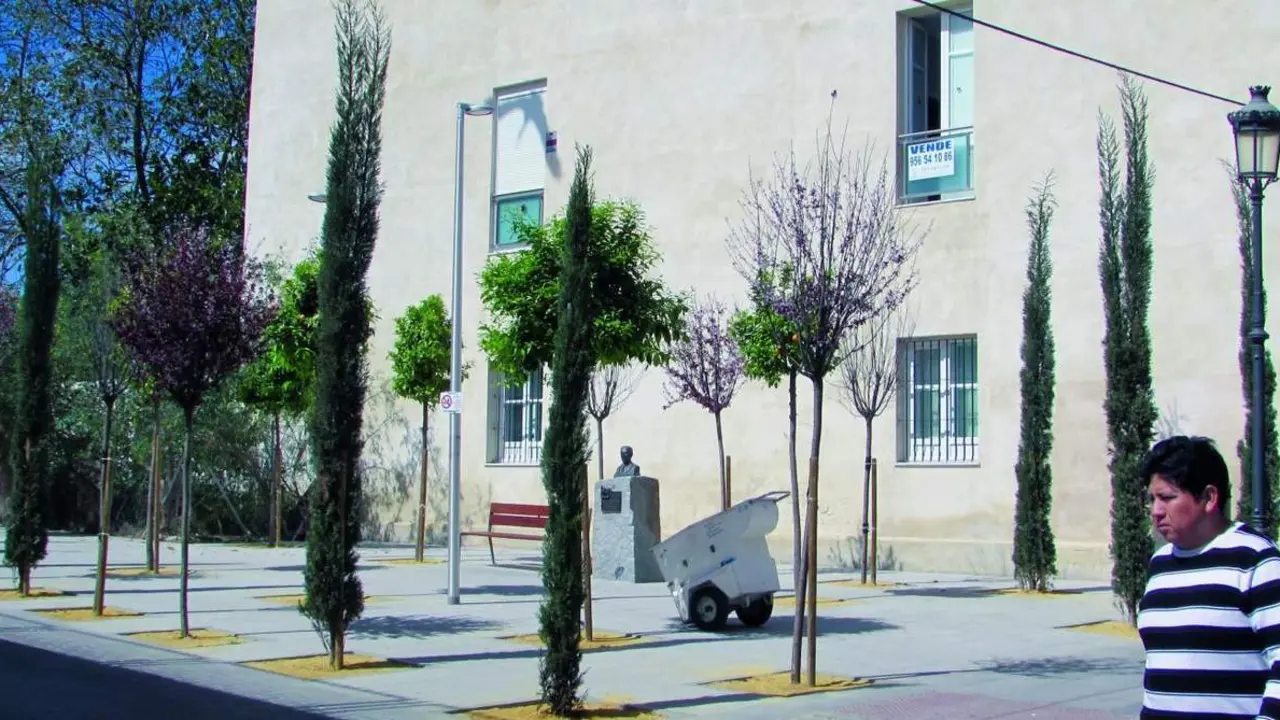 La plaza entre Postigo y San Juan  - B. G. S. 