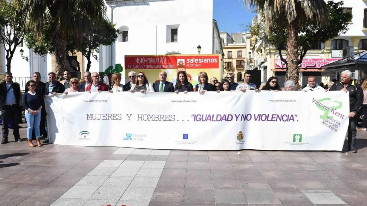 Concentraci&oacute;n contra la violencia de g&eacute;nero - AI