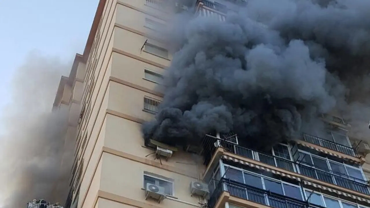Bomberos act&uacute;an en Ciudad Jard&iacute;n - VIVA M&Aacute;LAGA