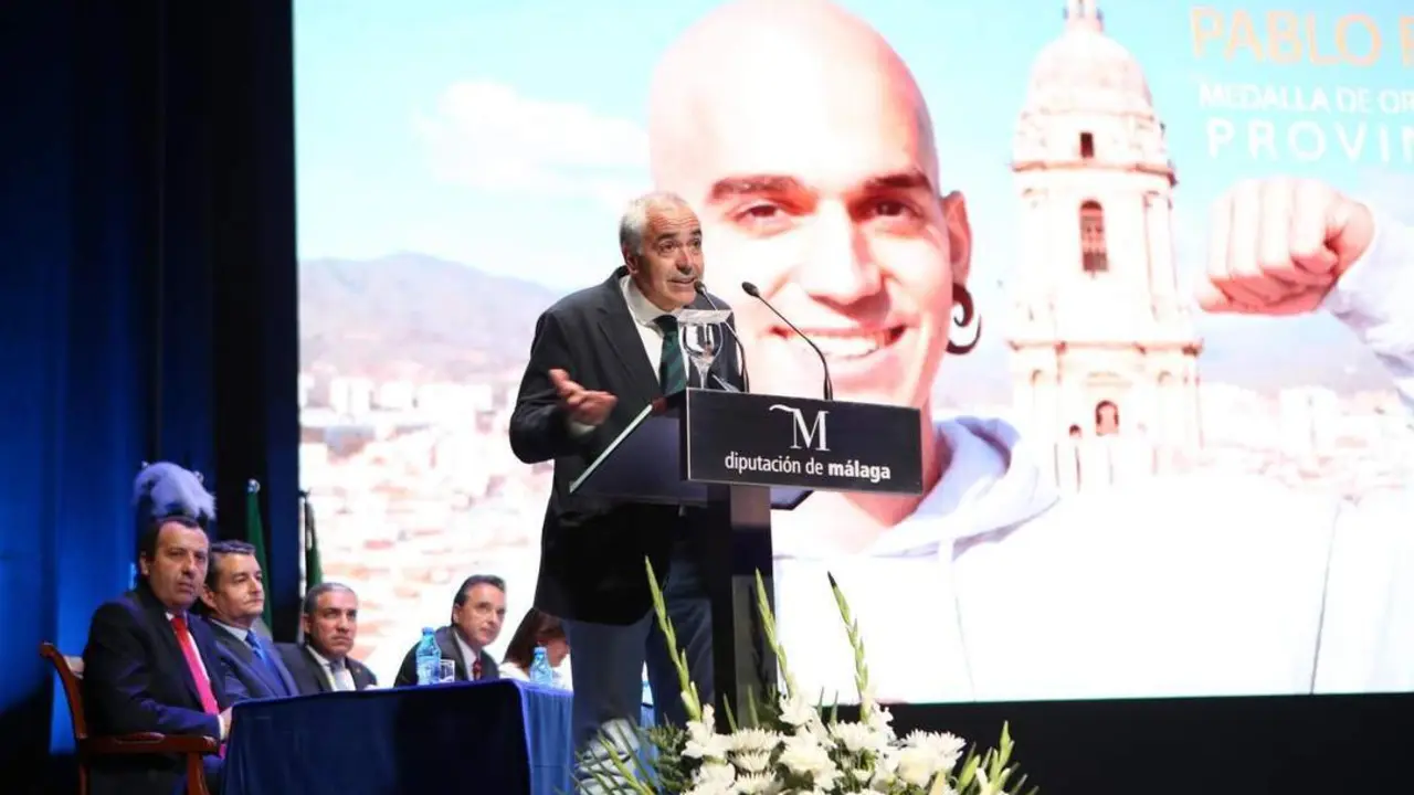 Francisco R&aacute;ez en un homenaje a su hijo - vm