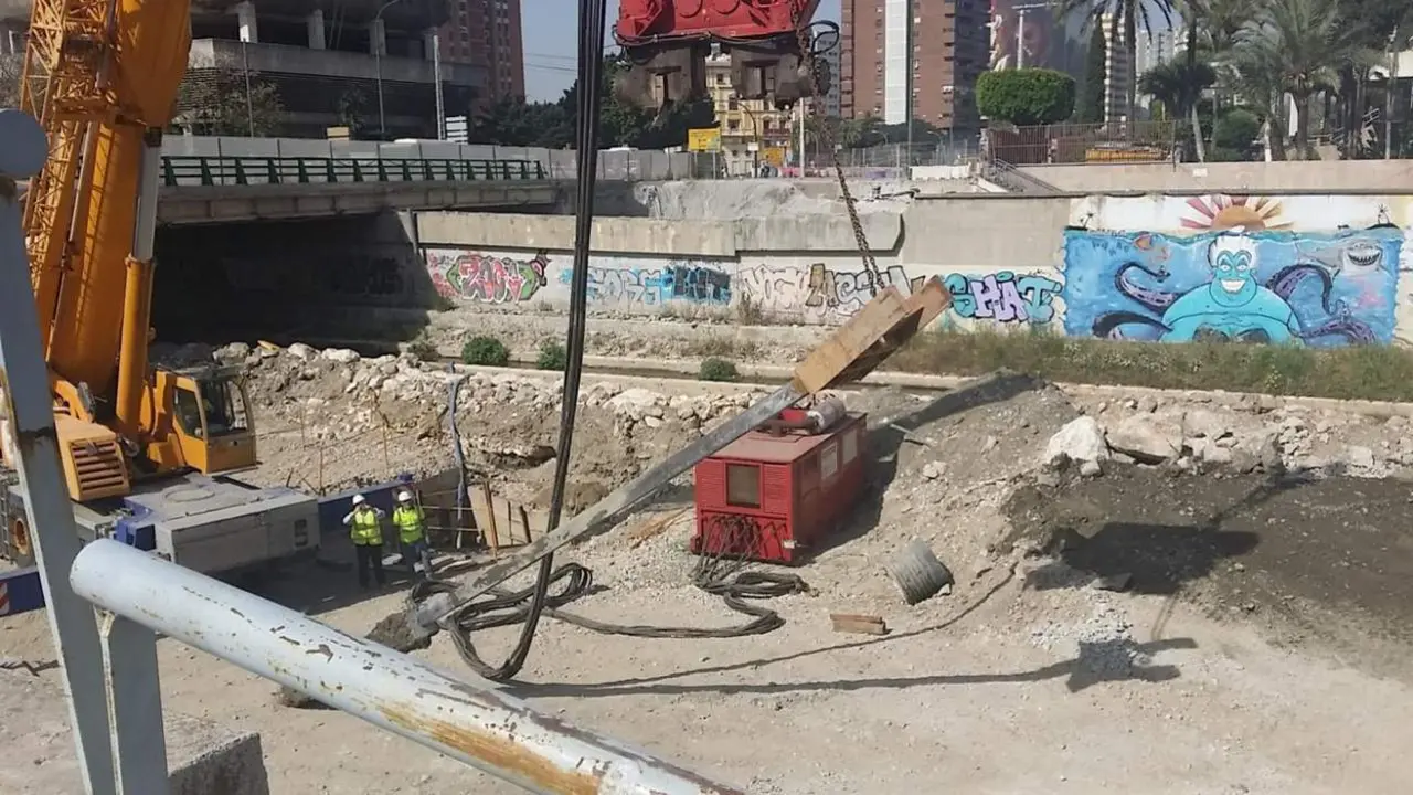 Obras en el puente de Tetu&aacute;n.  - vm