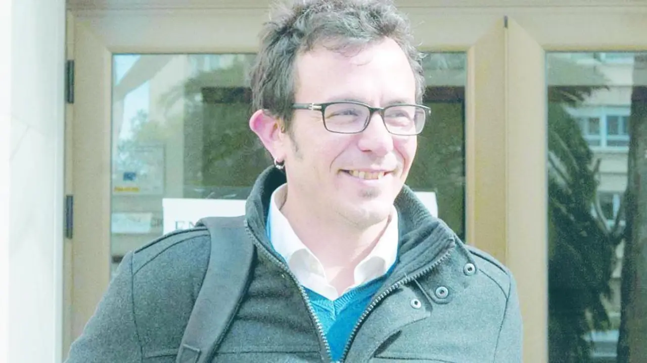 Alcalde al salir del juzgado. - 