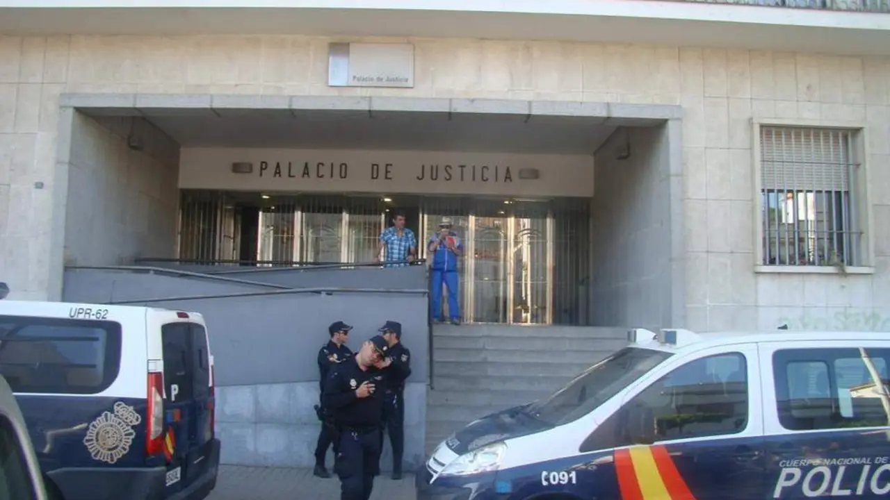 Palacio de Justicia - edu siles