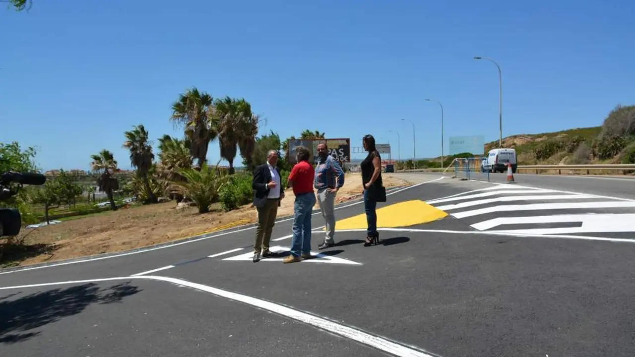 Carril acceso a Mar del Sur, Torreguadiaro.-A.I  - 