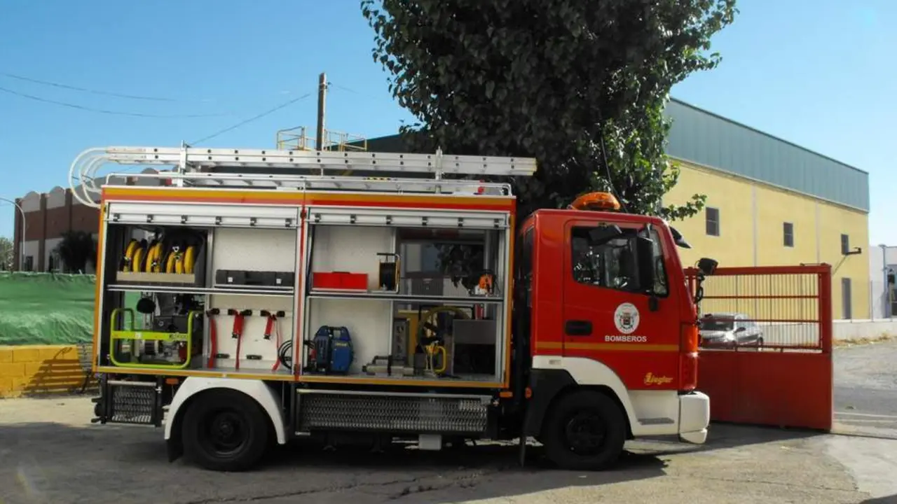 Vehiculo del Parque Comarcal - ecijadigital.es