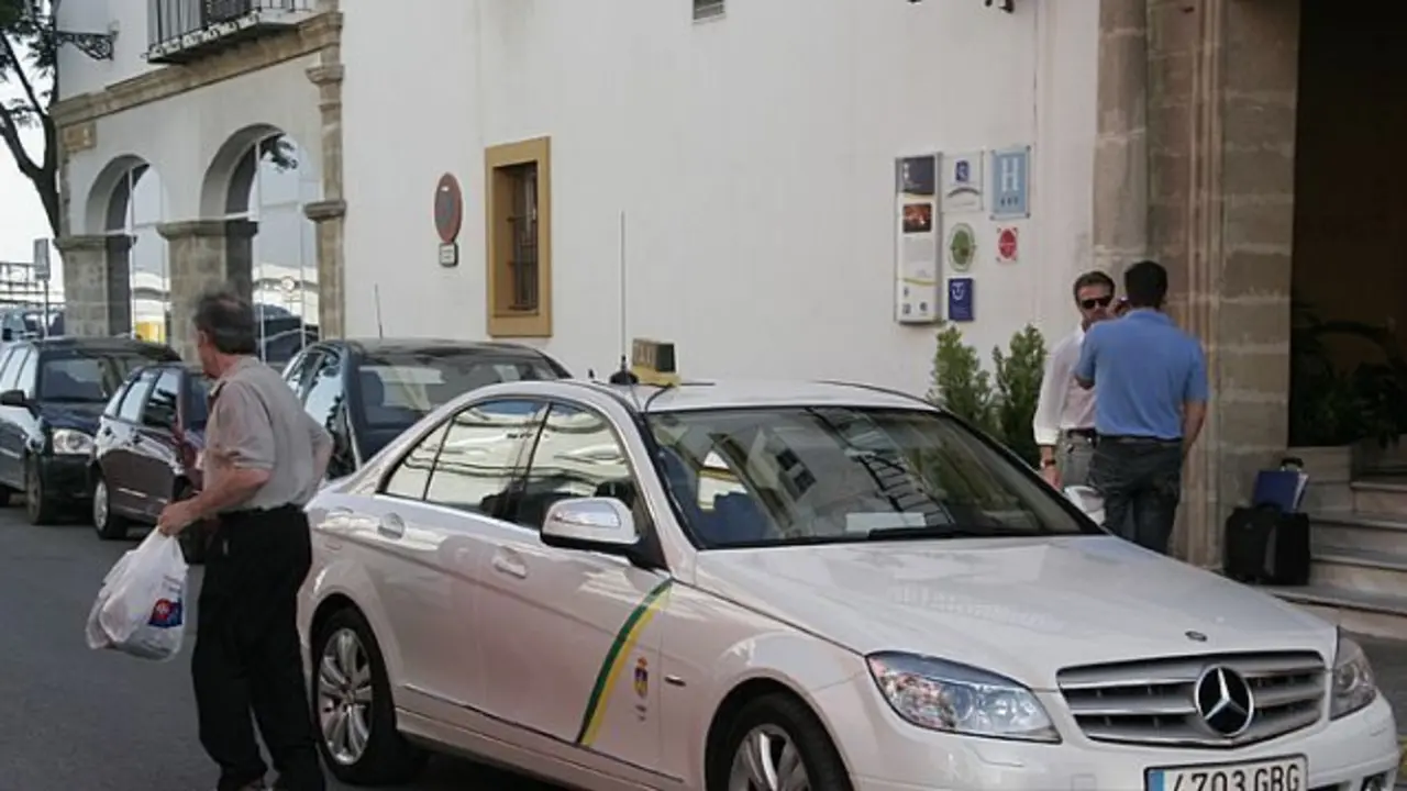 Radio Taxi muestra sus quejas - B. G. S.