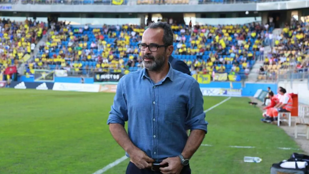 &aacute;lvaro cervera - trekant media