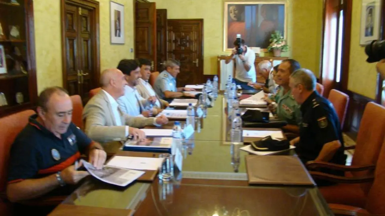 Reuni&oacute;n de seguridad - edu siles
