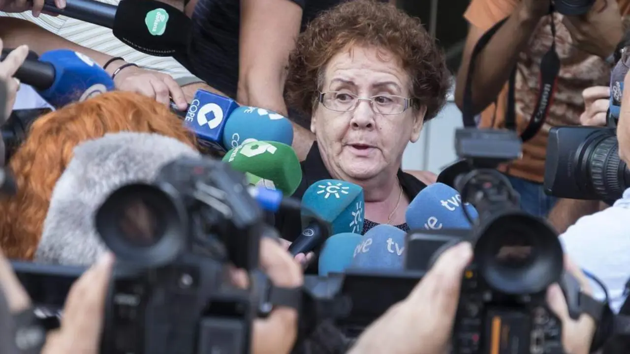La madre y abuela de las v&iacute;ctimas - EFE / J. PEREZ